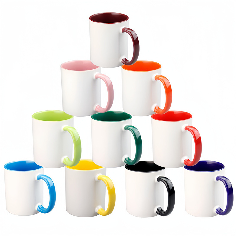 Taza de 11 oz con revestimiento interior de color.