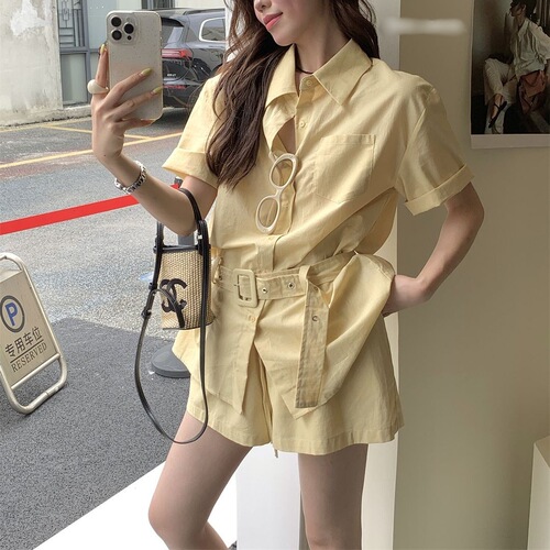 Korean new fashionable all-matching women's 2026 summer design lapel short-sleeved shirt, high waist slimming shorts set