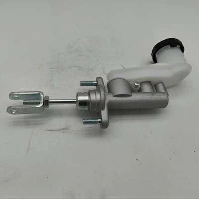8-97943-432-0,8-97945-438-0 Suitable for Isuzu D-Max Clutch Master Cylinder