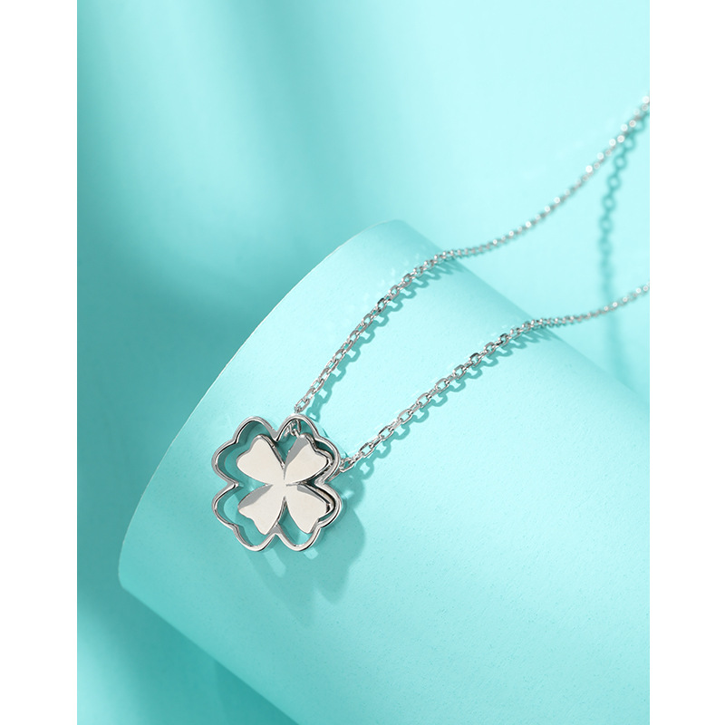 925 plata esterlina collar de cuatro hojas para mujeres de nicho versátil simple colgante de flores coreana cadena de clavícula para el Día de la Madre