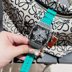 蒂米妮8238輕奢水鑽休閒女款時尚氣質硅膠帶手錶防水石英表