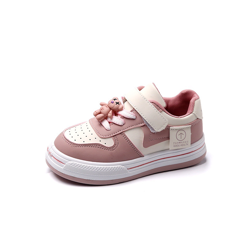 2023 Scarpe da cricket per bambini di inizio autunno Scarpe singole traspiranti basse bianche e nere per ragazzi e ragazze antiscivolo_voghion.com