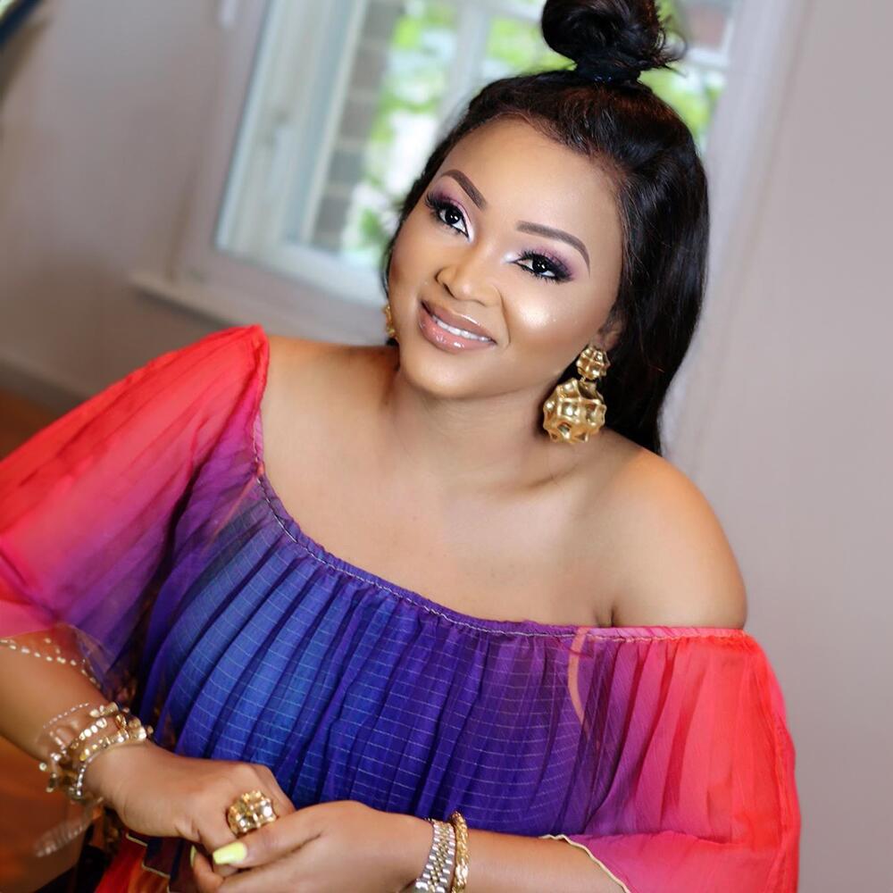 Vêtements pour femmes Robe ethnique africaine pour femmes à épaules dénudées Style africain plissé Impression numérique_voghion.com