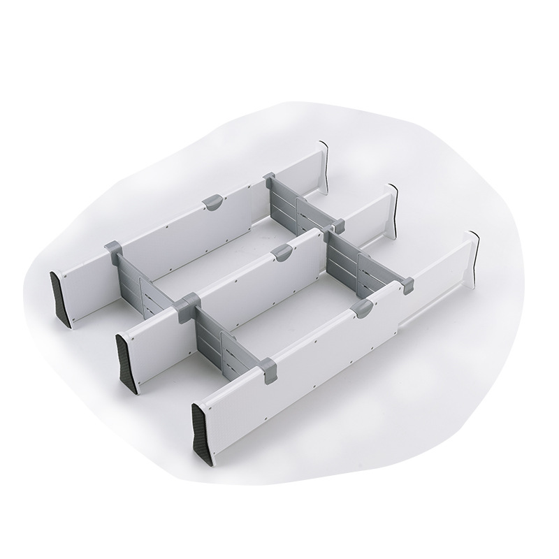긴 세 개의 스페이서 두 세트 조립
