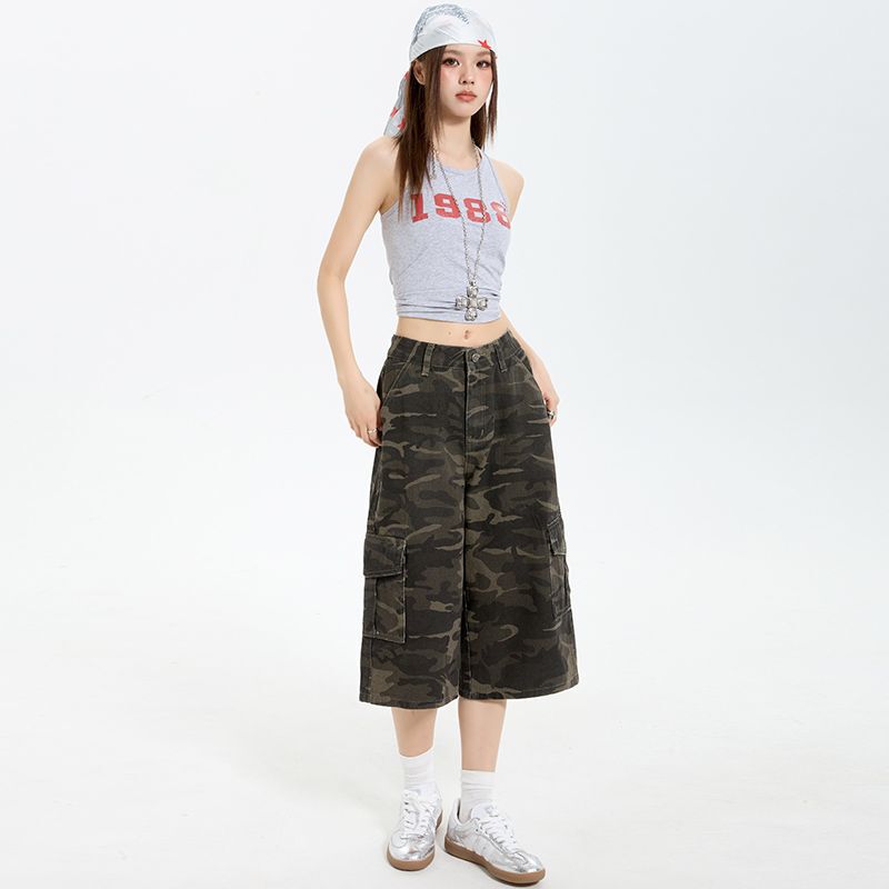 2025 Summer New American Retro Large Pocket Camouflage Cargo Shorts for Women High Street Design Wide-Leg Capri Pants