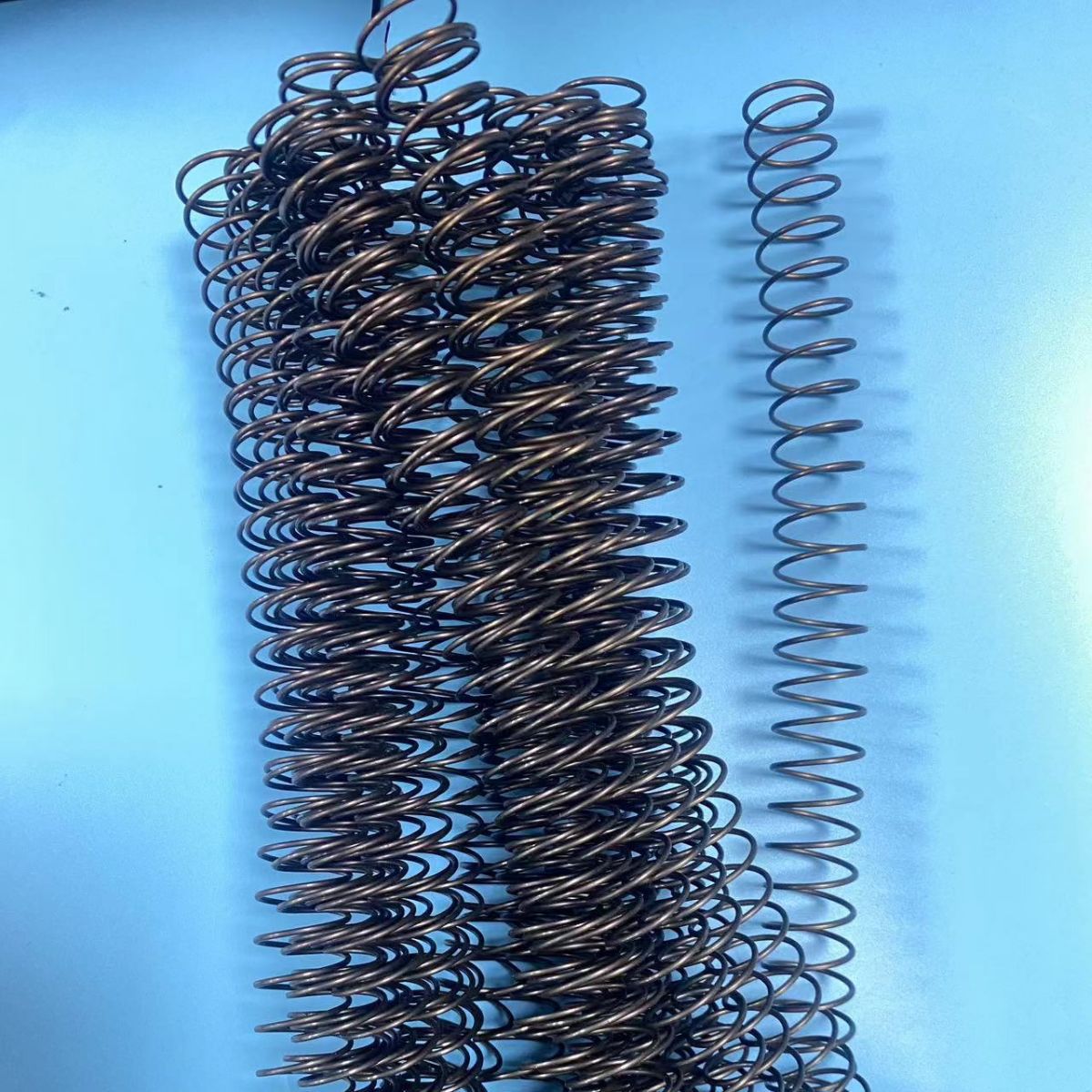 特价 65MN发黑Y型压缩弹簧 机床压簧 冲床小型弹簧0.7*4.5*305mm