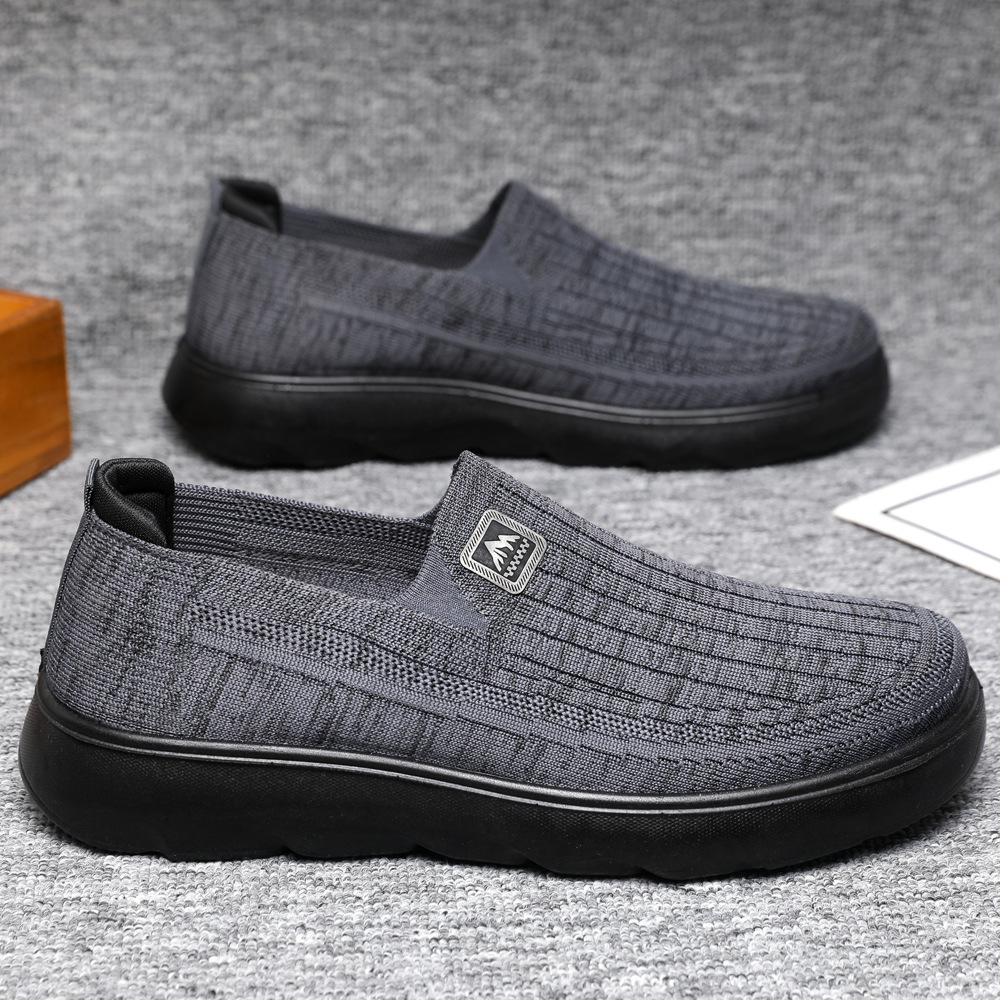 Primavera y verano nuevos zapatos de hombre transpirables, zapatos casuales perezosos con suela blanda, zapatos de mediana edad para padres al por mayor image 9