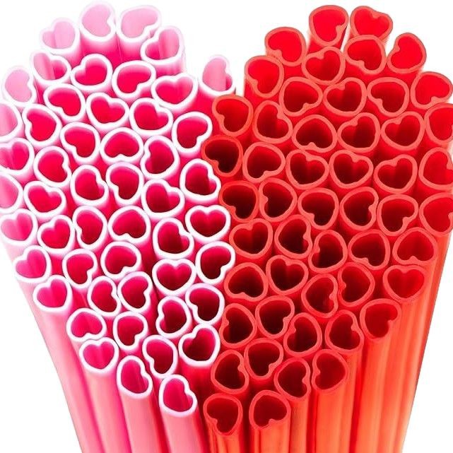 Fuchsia straw