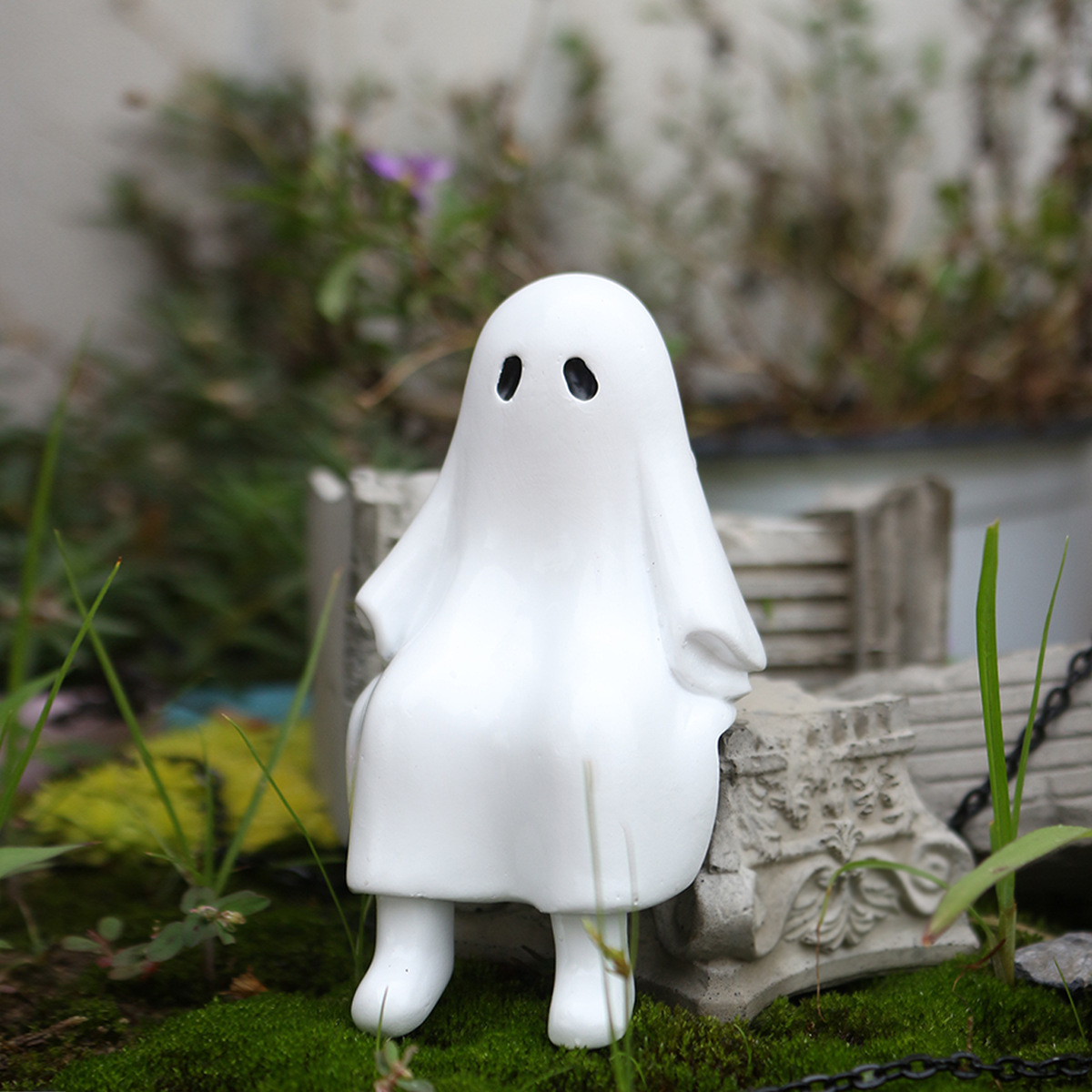 New  Holiday Ornaments Halloween Christmas Sitting Ghost Skull Ornaments Can Decorate Ghosts