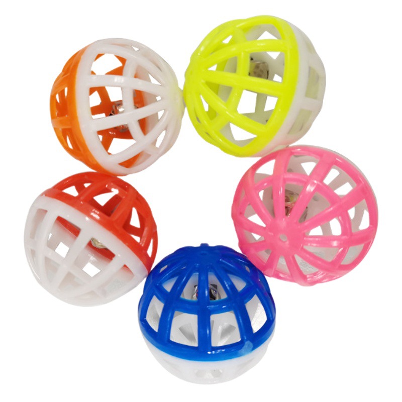 3.8cm Plastic Hollow Tennis Ball Pet Supplies Two-Color Bell Ball Cat Toy Thin Strip Ball Rolling Ball for Cats