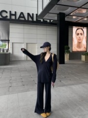 藏青色套装慵懒风气质v领长袖宽松T恤女秋季穿搭休闲阔腿裤两件套