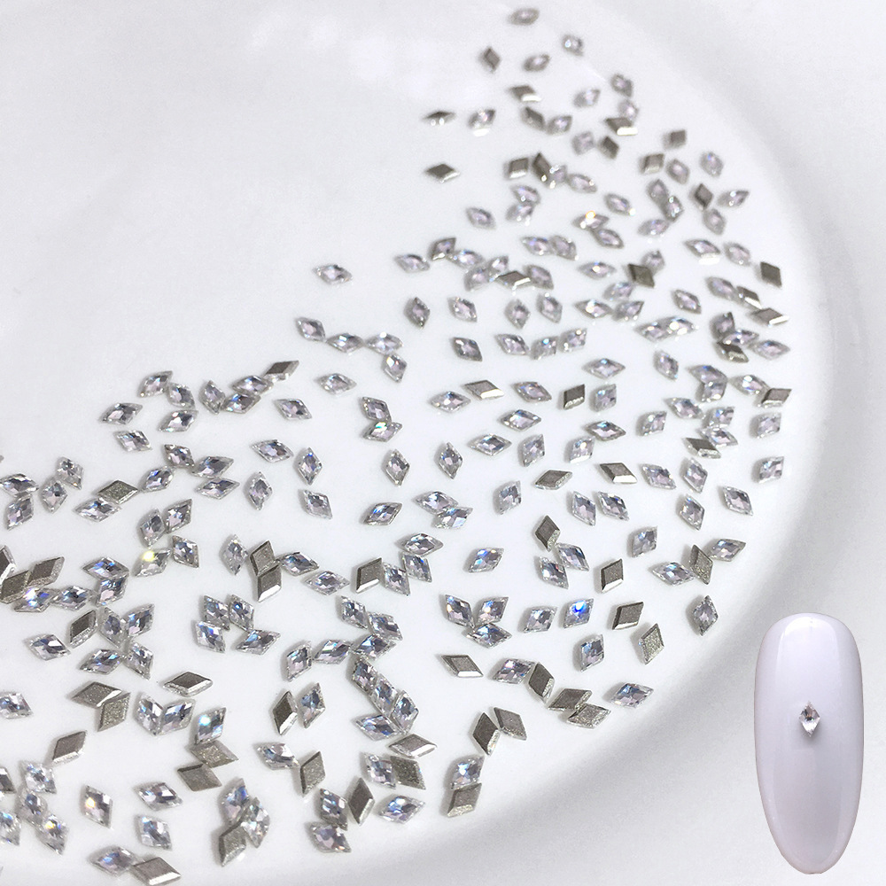 바닥이 있는 흰색 1.5*3mm