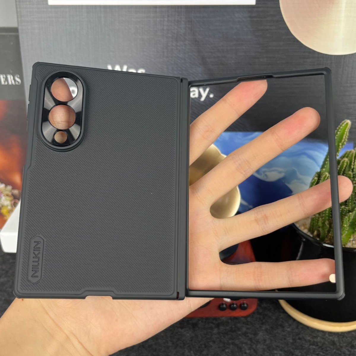 Ốp lưng từ tính NILLKIN cho Samsung Z Fold 8 Ultra, chất liệu nhám mờ, bảo vệ chống sốc — Ốp lưng từ tính chống xước Fold - Samsung Z Fold 8 Đen, Ốp lưng từ tính chống xước Fold - Samsung Z Fold 8 ULTRA Đen, Ốp lưng từ tính chống xước Fold - Samsung Z Fold 8 Trong đen, Ốp lưng từ tính chống xước Fold - Samsung Z Fold 8 ULTRA Trong đen