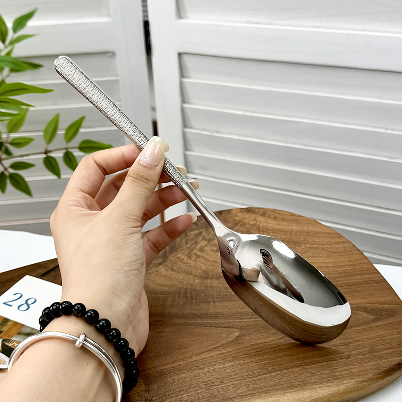 18 / 10 acero inoxidable cucharas de mango cucharas de comida occidental cucharas cucharas de comida de alta calidad cucharas de comida cucharas