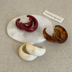 シンプルなC型樹脂イヤリング、女性用韓国ニッチファッション個性通勤万能イヤリング