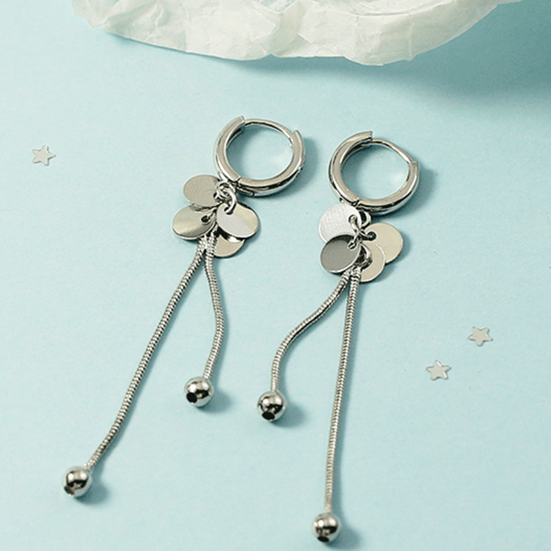 2021 nueva hebilla de oreja redonda elegante todo partido de alto grado simple borla cara larga que adelgaza la moda de las mujeres