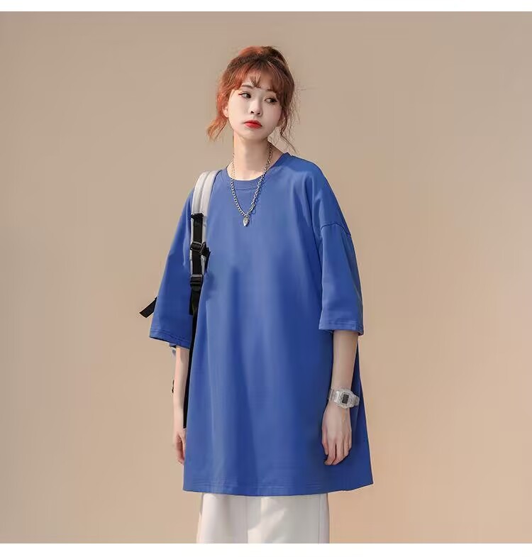 진한 파란색