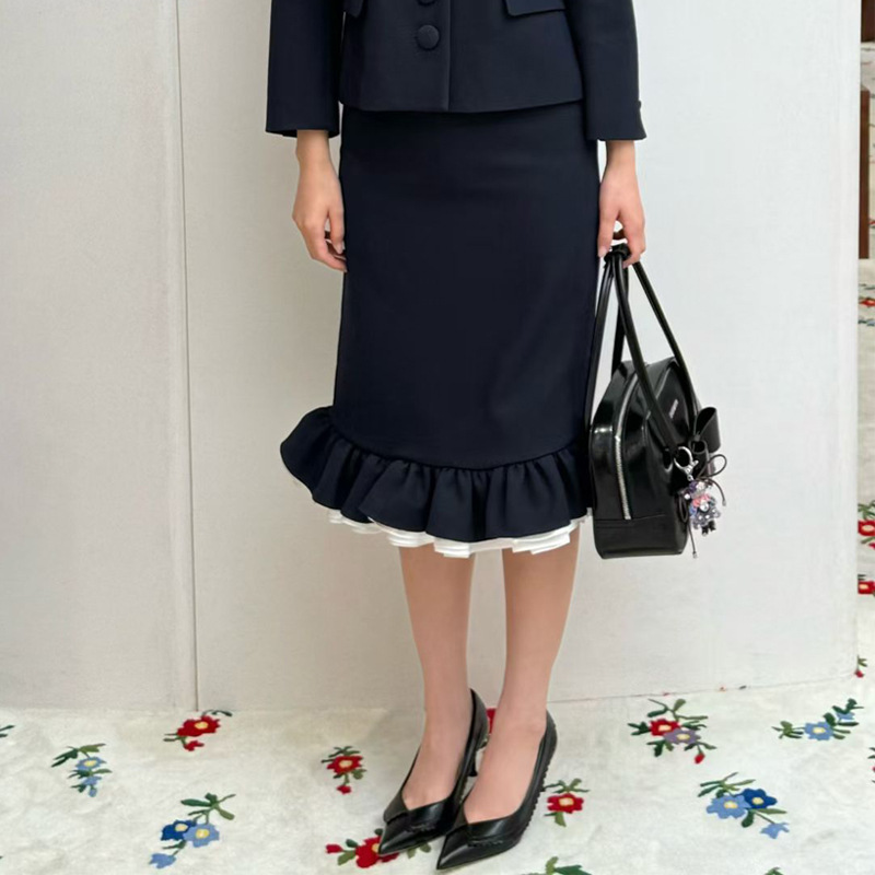 [in Stock] 2025 Autumn/Winter Elegant Hip-Hugging Skirt with Multi-Layered Ruffles and Flower Bud Design for Women 25853