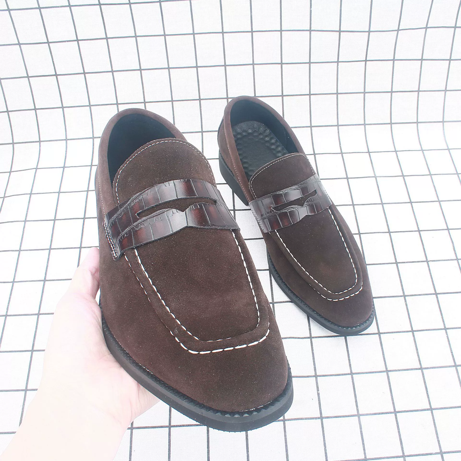 Мужские туфли 2025, деловые повседневные кожаные туфли, мужские слипоны, модные универсальные матовые лоферы 87210