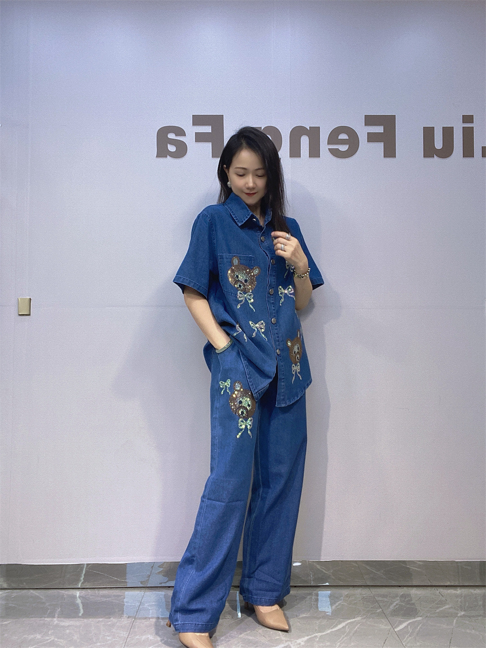 Comercio exterior transfronterizo de Europa y Estados Unidos ropa de mujer jeans de tamaño grande taladro caliente camisa de mangas cortas cintura elástica pantalones largos de piernas largas dos piezas set