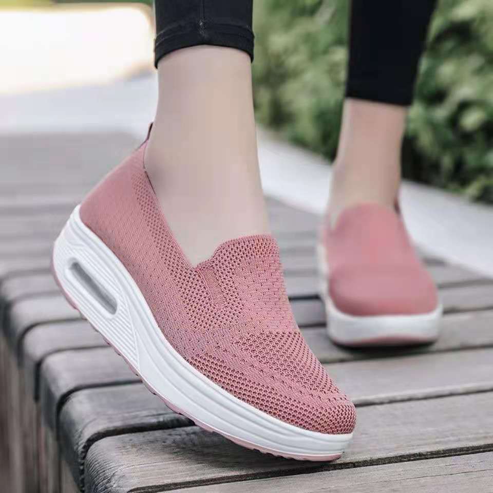 Women's Shoes Casual Shoes Summer New Fashion Cloth Shoes Soft Sole Casual Fashion Mesh Slip-On Shoes for Middle-Aged and Elderly People in Stock
