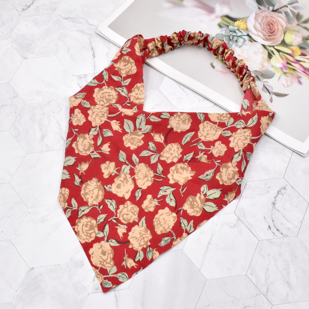 Retro Rose Style Printing Triangle Scarf Hair Band display picture 2