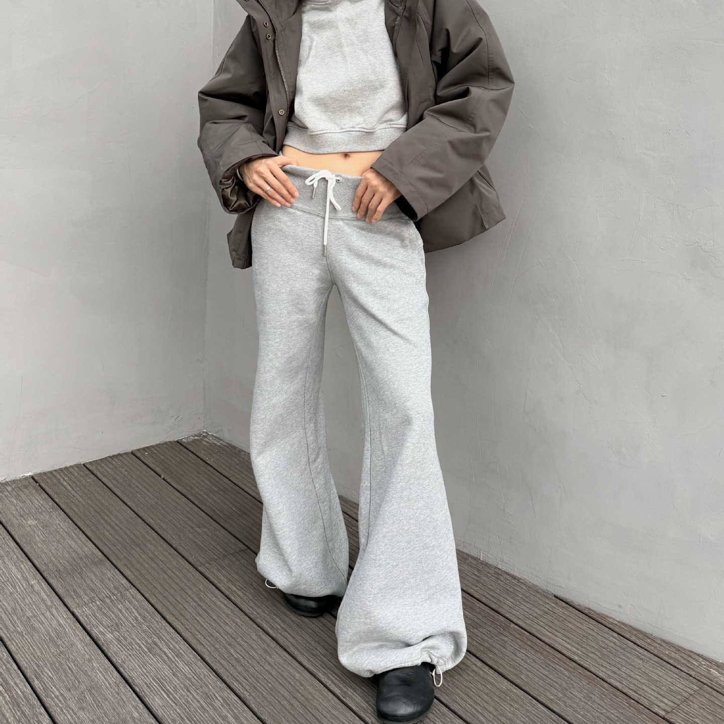 작은 희귀 * Y 걷기 시리즈 DRAWSTRING 실을 묶을 수 있습니다 발 경적 바지 여성 24 가을 | 겨울 패딩 캐주얼 바지