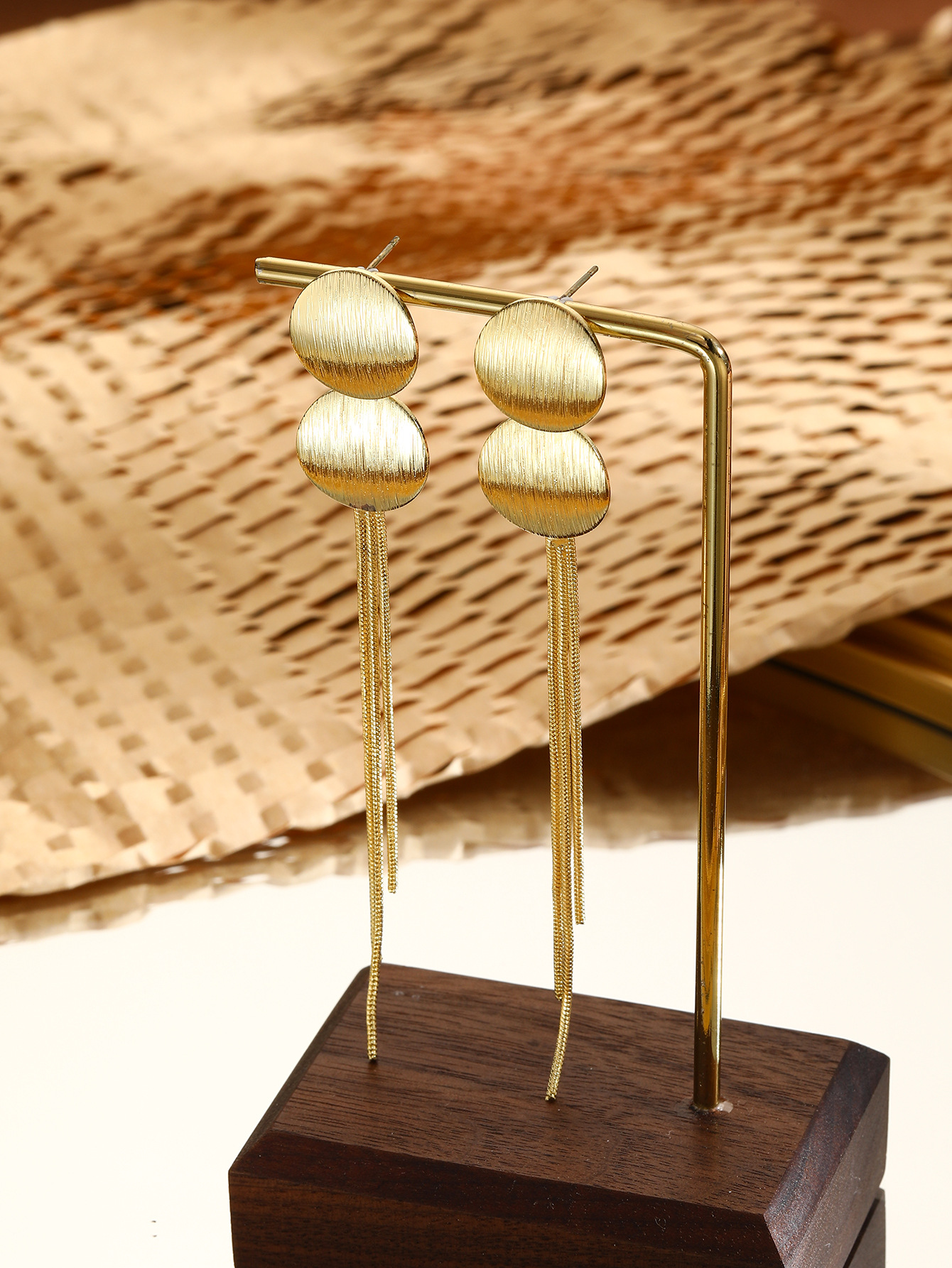Orecchini pendenti con nappe zircone gioielli eleganti_voghion.com