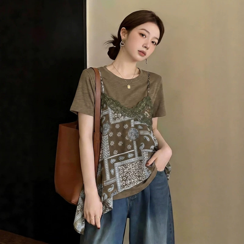 High-End Style Fake Two-Piece Short-Sleeve T-Shirt for Women, 2026 New Summer Plus-Size Slimming Irregular Top A12043 High-End Style Fake Two-Piece Short-Sleeve T-Shirt for Women, 2026 New Summer Plus-Size Slimming Irregular Top A12043