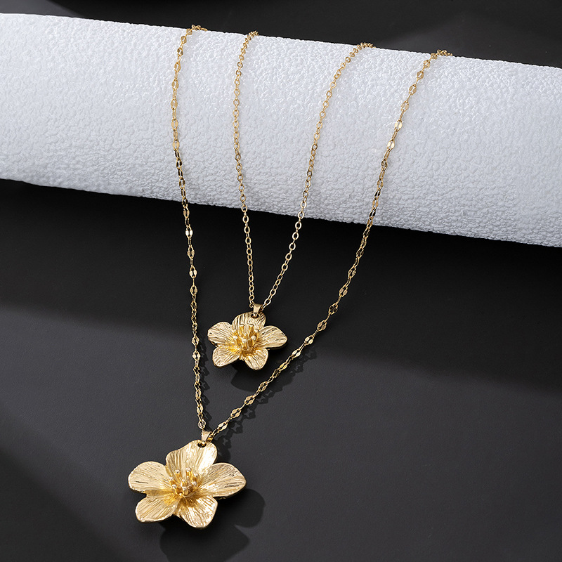 Collier pendentif fleur plissée dorée, tendance européenne et américaine, pour femme, style multi-rangs._voghion.com