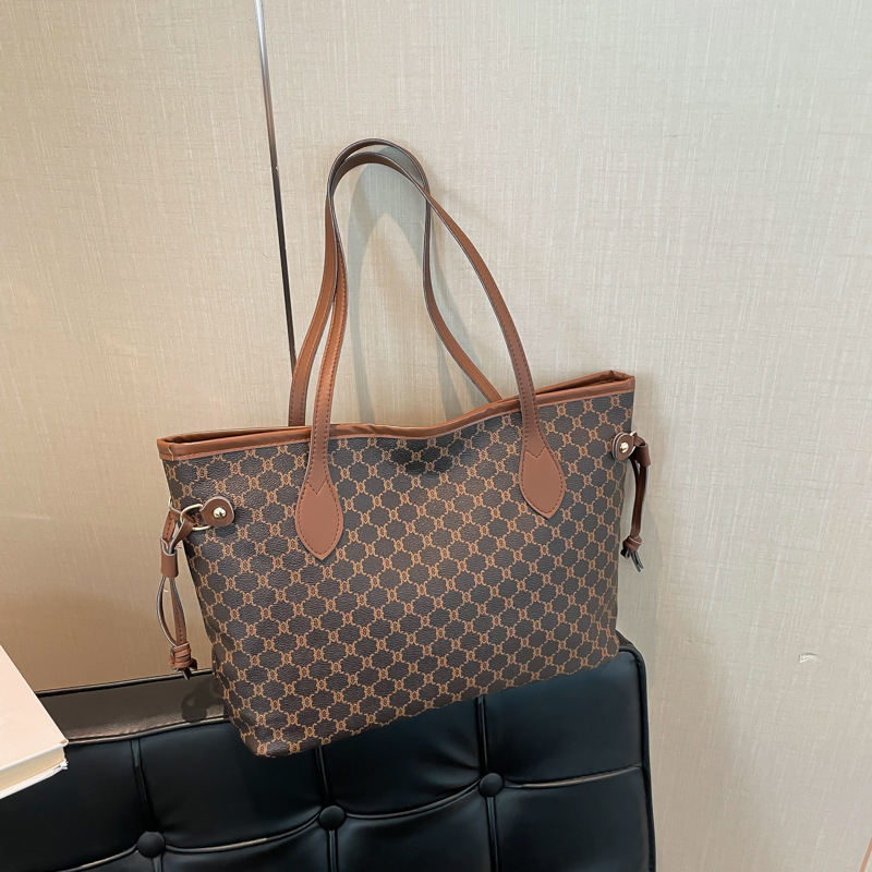 Bolso de alta calidad para mujeres 2025 nueva moda retro bolso de hombro bolso de viaje de gran capacidad bolso de mano