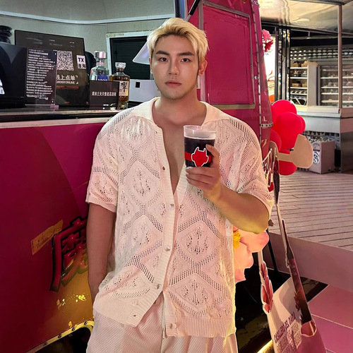 American Retro Lace Knit Short-Sleeve T-Shirt for Men - Summer Casual Loose Sun Protection Half-Sleeve Jacket Top Trendy