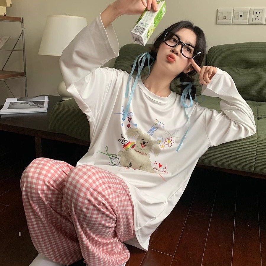 INS 귀여운 헬로 키티 인쇄 긴 소매 잠옷 여성의 봄과 가을 2024 새로운 티셔츠 바지 홈 의류 세트