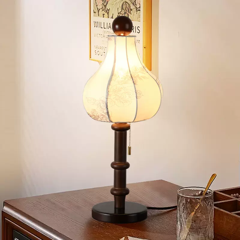 法式中古实木台灯新中式复古卧室床头灯侘寂风客厅桌面装饰氛围灯
