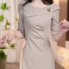 时尚气质收腰显瘦连衣裙秋季新款遮肉减龄洋气中长款裙子