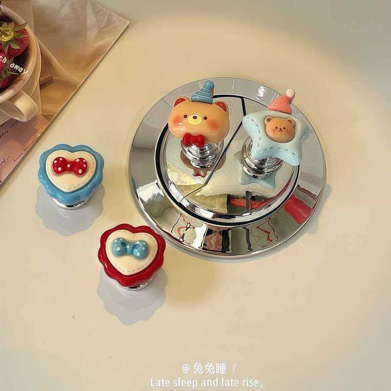 Cute Little Bear Heart-Shaped Toilet Presser Toilet Lid Lifter Cartoon Creative Decorative Accessory