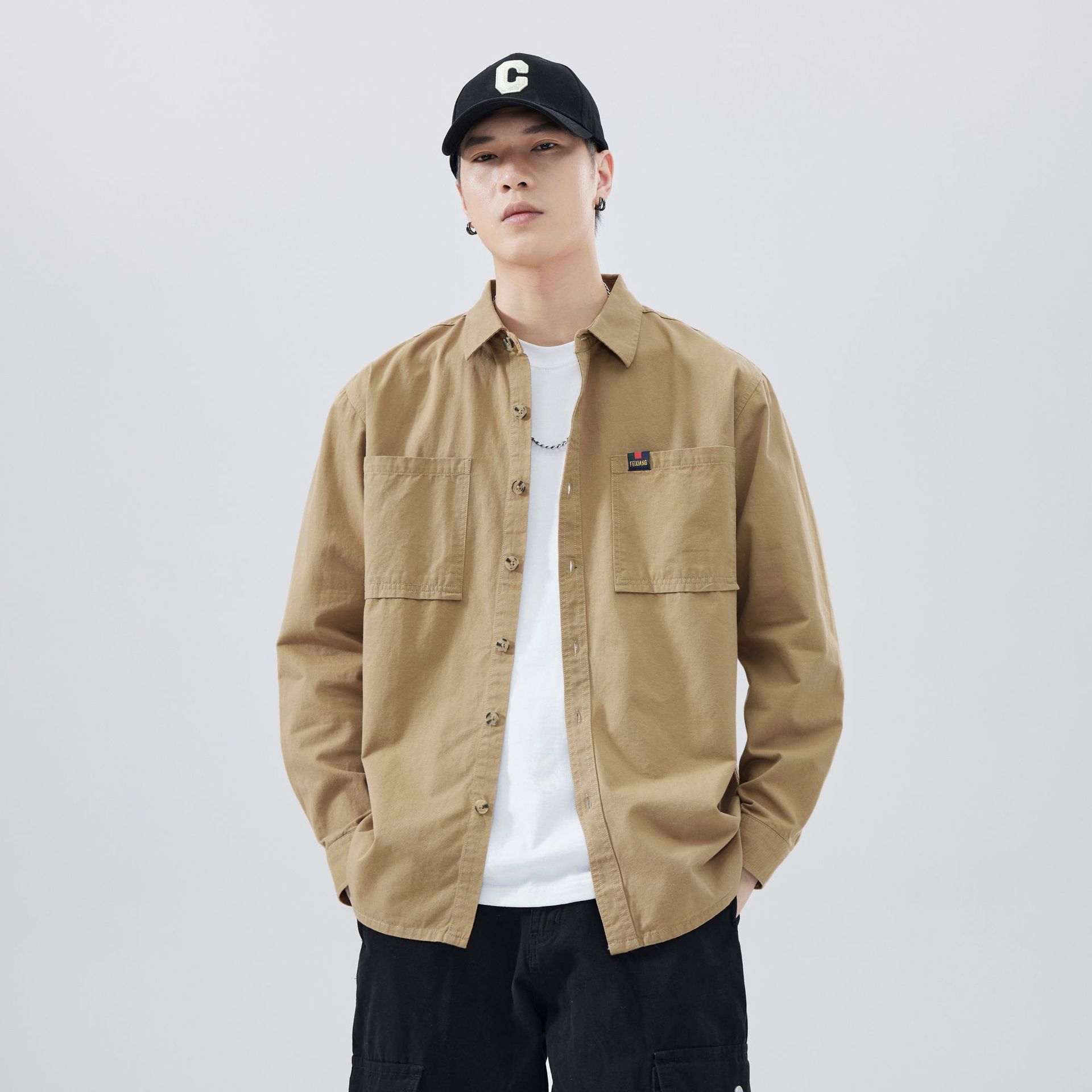 Camisas de fábrica personalizadas de primavera y verano de algodón, mangas largas, herramientas sueltas, bolsillo de doble cuello, estilo americano de alta calidad.