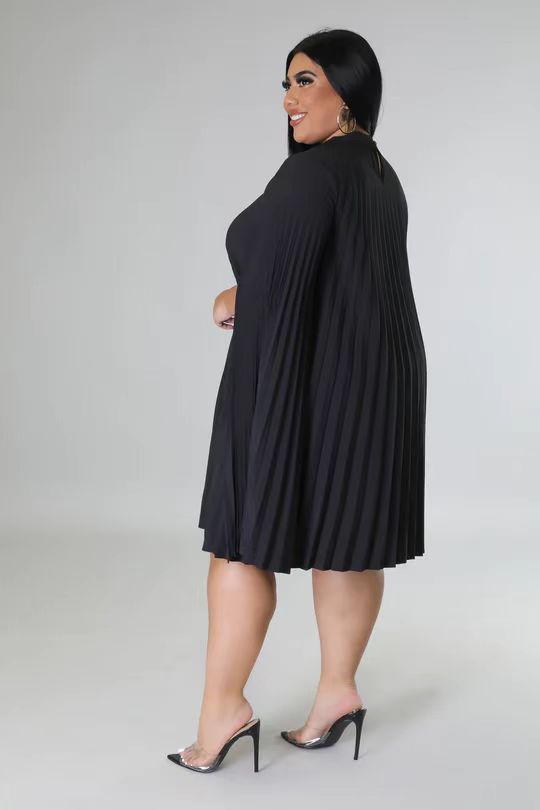 Fashion Solid Color Round Neck Long Sleeve Patchwork Polyester Plus Size Knee-Length Pleated Skirt