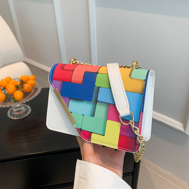 Este año de moda contraste color pequeño fresco estilo occidental cadena pequeña bolsa para mujeres 2023 otoño nuevo crossbody pequeña bolsa cuadrada
