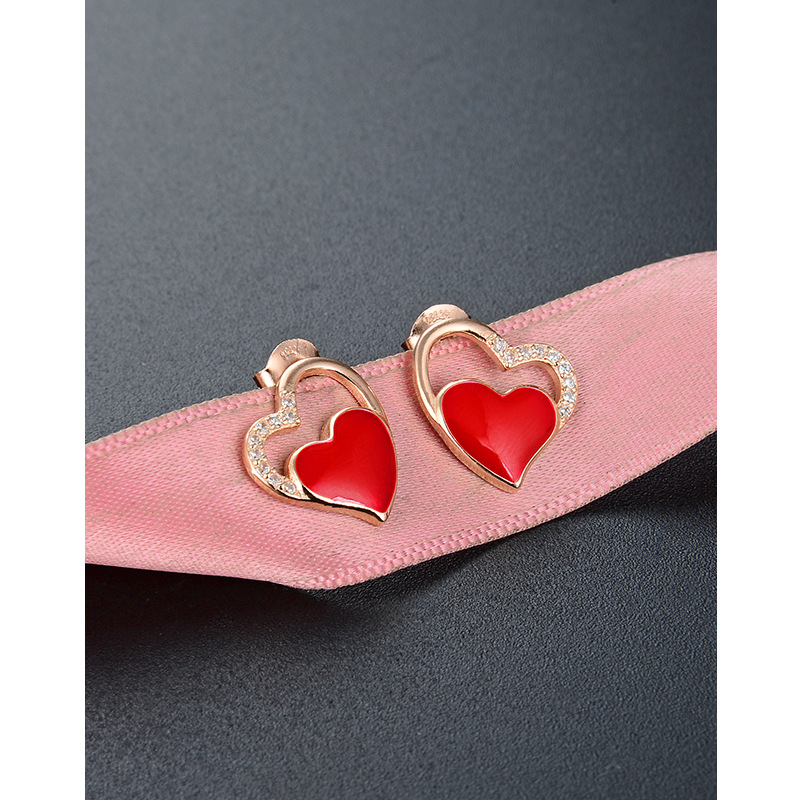 Pendientes encantadores rojos para las mujeres 925 plata esterlina elegante nicho simple melocotón corazón pendientes 2024 nuevos pendientes de oro rosa