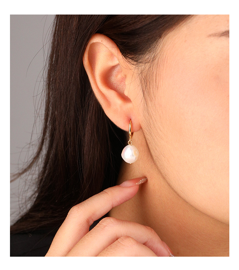 Fashion 925 Sterling Silver Retro Baroque Pearl Earrings display picture 3