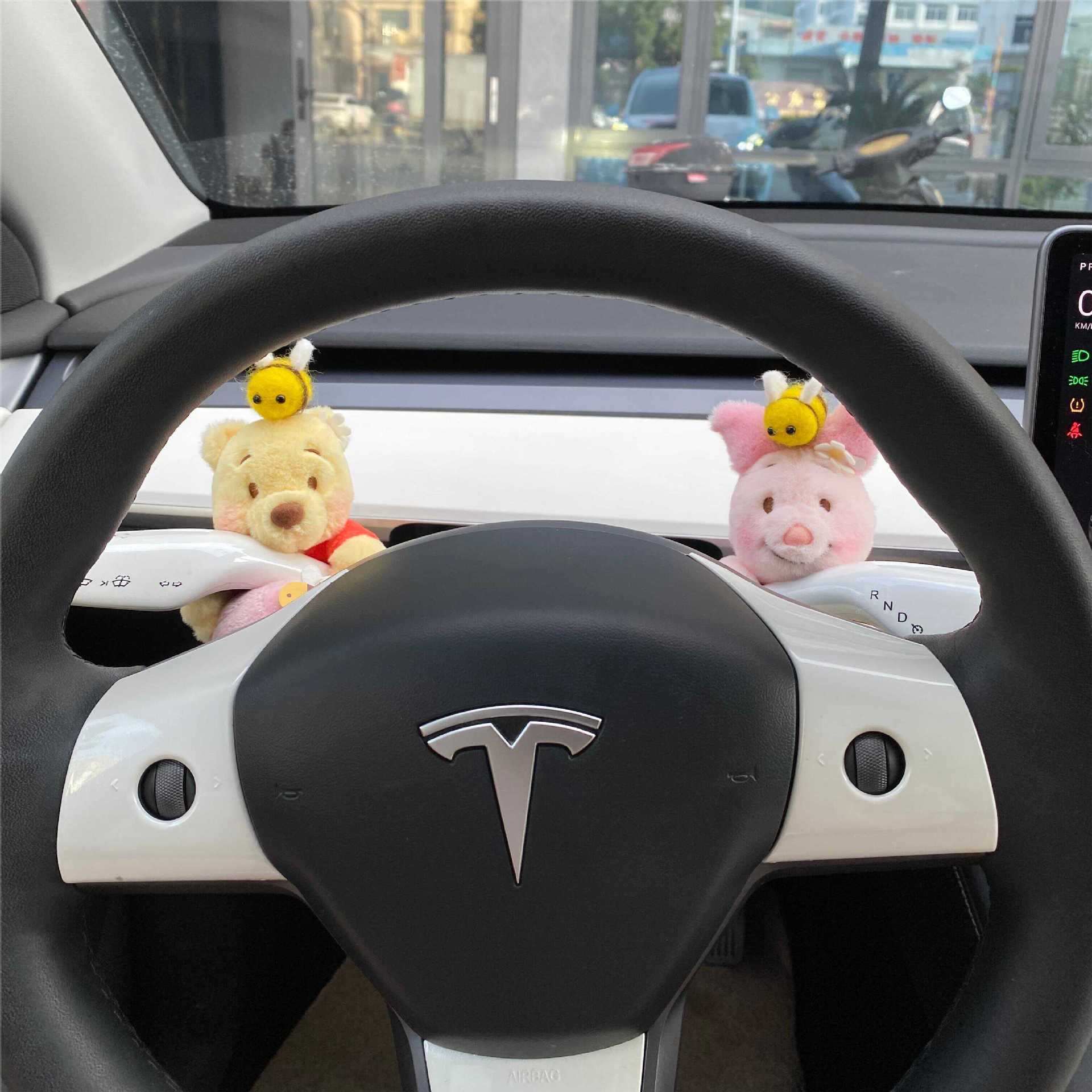 New Creative Balloon Winnie the Pooh Piglet Cartoon High-Value Short Velvet Car Seat Belt Shoulder Pads for Gift Giving