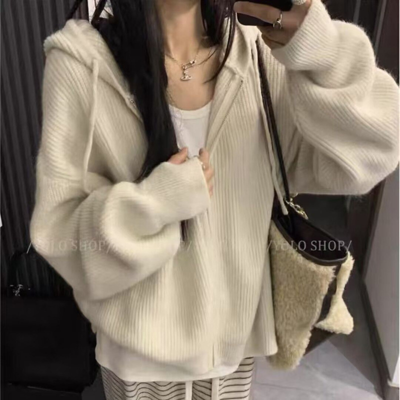 Korean-Style Hooded Zip-Up Sweatshirt Jacket for Women, Autumn and Winter, with a Lazy Style and High-End Feel, Knitted Cardigan Sweater Korean-Style Hooded Zip-Up Sweatshirt Jacket for Women, Autumn and Winter, with a Lazy Style and High-End Feel, Knitted Cardigan Sweater