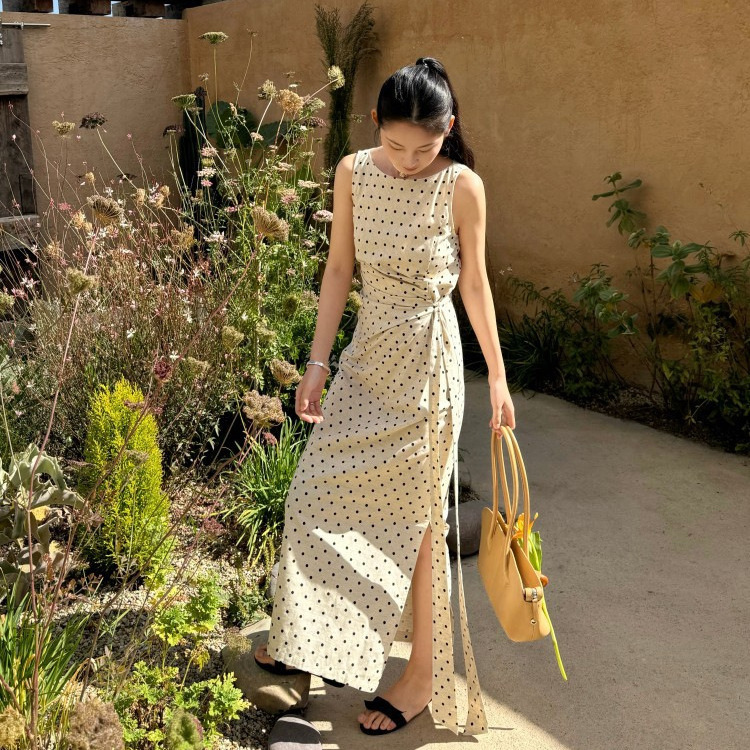 【Digm】French Fashion Style Retro Polka Dot Tie-Waist Slimming Design Vest Dress 【Digm】French Fashion Style Retro Polka Dot Tie-Waist Slimming Design Vest Dress