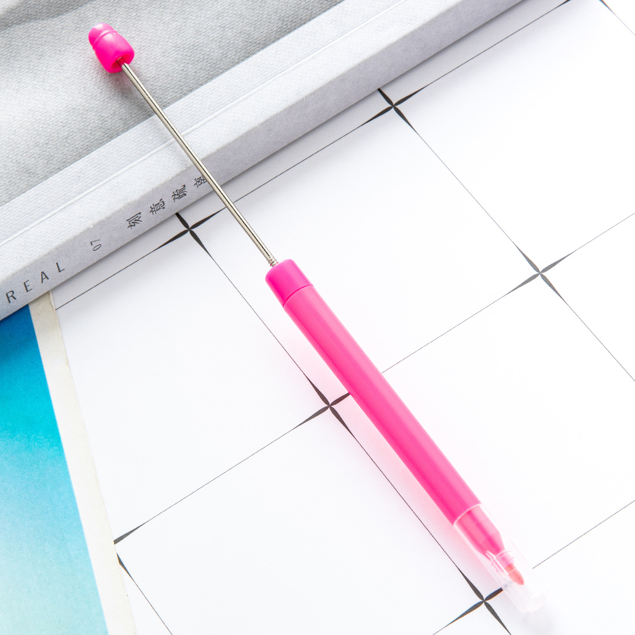 Fabricantes de acuarela de plástico al por mayor pintores de acuarela para niños graffiti pincel de dibujo manual DIY cuentas acuarela