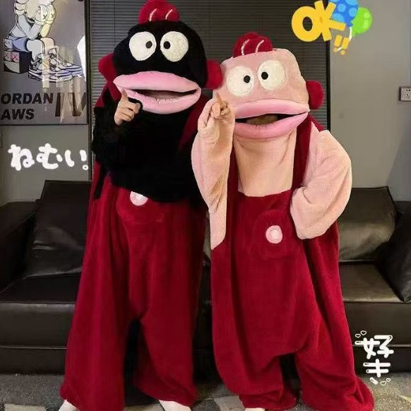 丑鱼连体日向翔阳睡衣可爱乌萨奇睡袍卡皮巴拉蜜蜂小浣熊睡袍代发