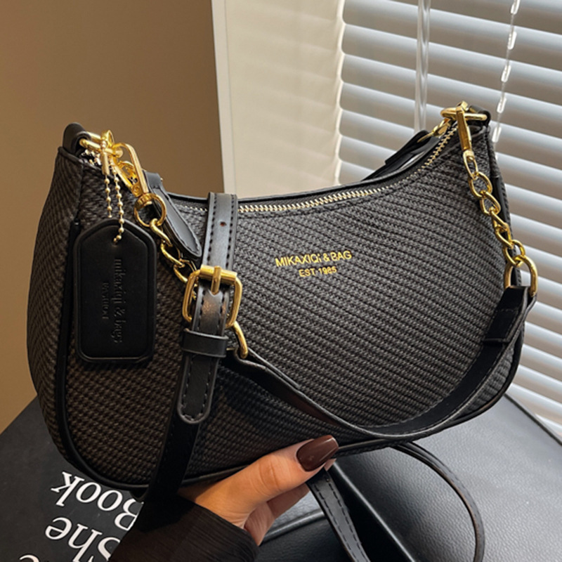 Korean Style Fashionable and Simple Underarm Bag 2025 New Casual Women's Crossbody Bag Beautiful and Trendy Shoulder Bag