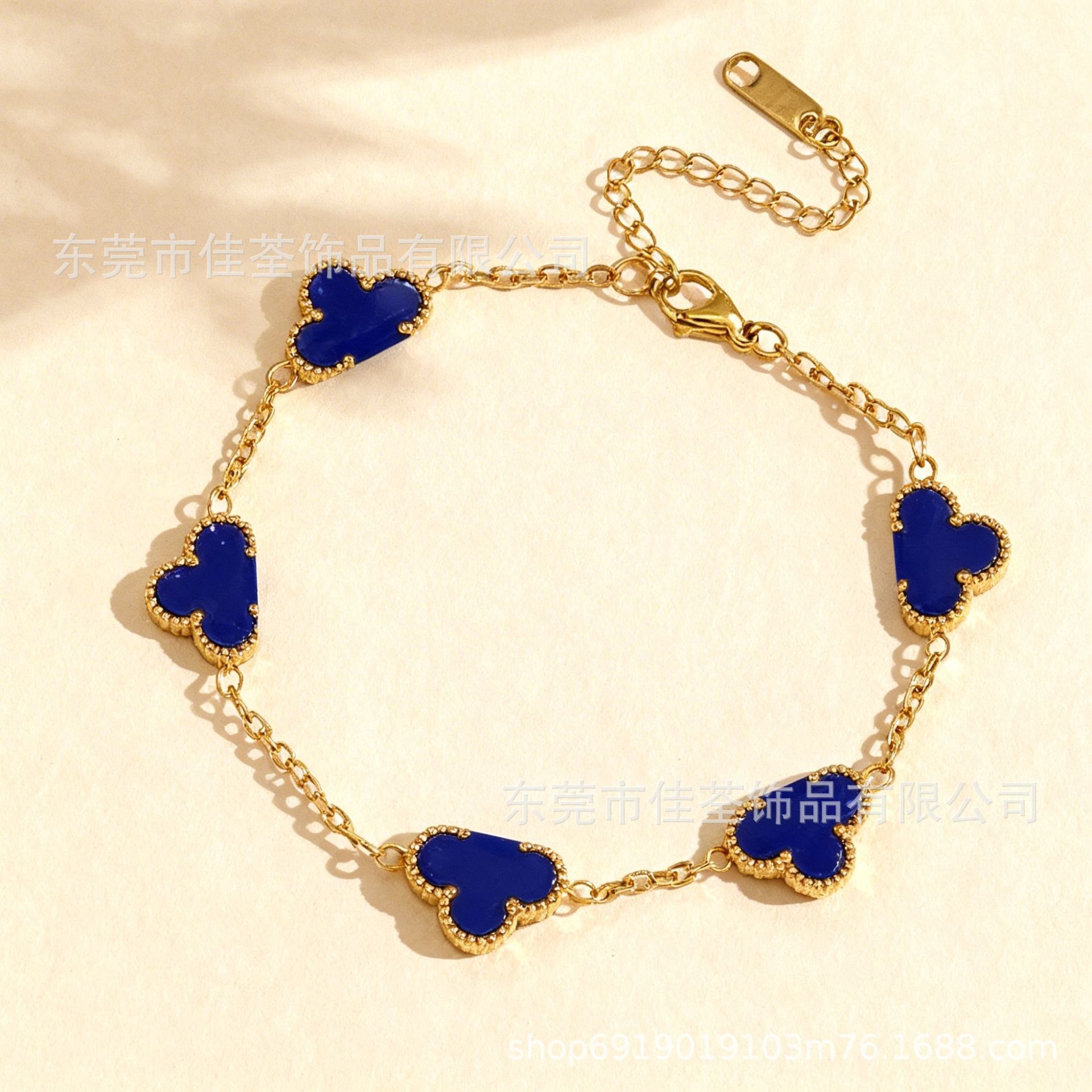 Grensoverschrijdende, kleurechte klassieke zilveren armband met klavertje vier voor dames, Europese en Amerikaanse stijl, modieus en eenvoudig sieraa