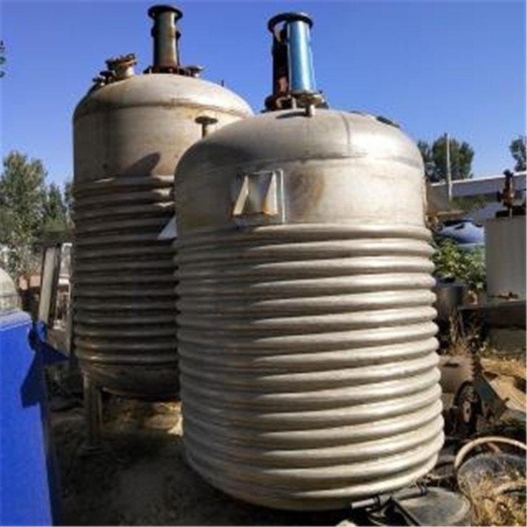 出售电加热反应釜3-30吨不锈钢反应釜 2吨外盘管不锈钢反应釜