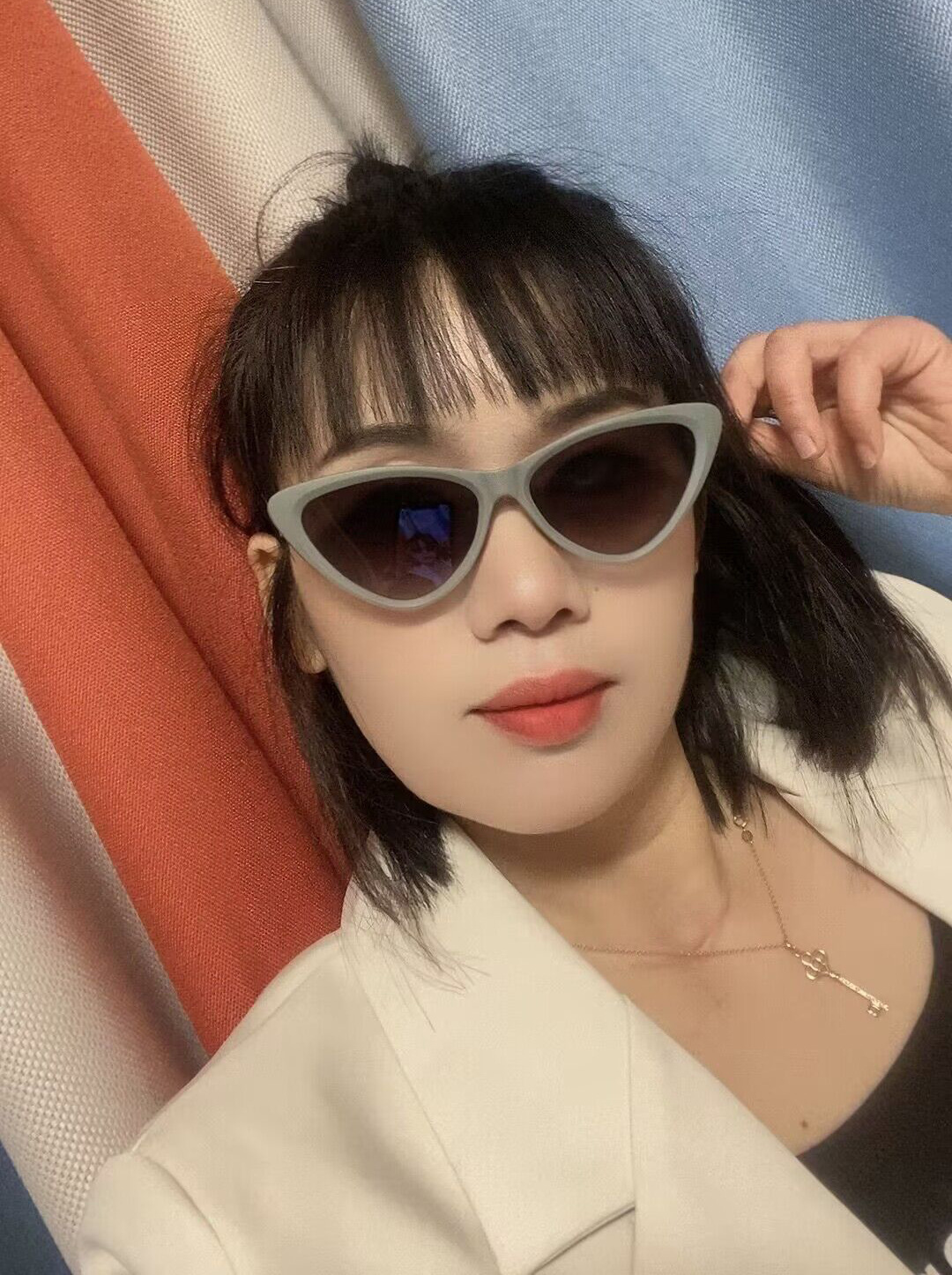 Ig-stil Einfacher Stil Einfarbig Harz Katzenauge Vollbild Sonnenbrille Der Frauen display picture 5